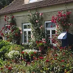 Ferienbauernhof Liesenberg Obstwiesenhaus Pflaumenbaum * Fehmarn