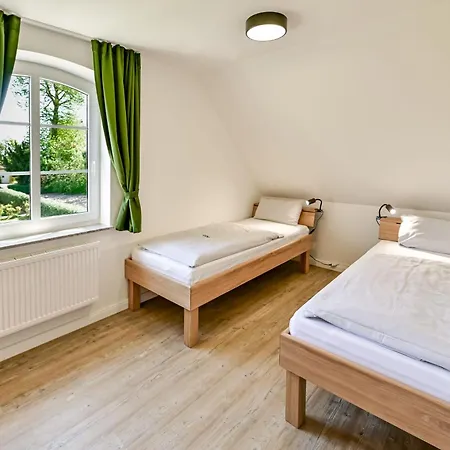 Ferienbauernhof Liesenberg Obstwiesenhaus Pflaumenbaum Fehmarn